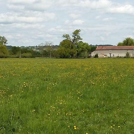 Ferienwohnung La Ferme Du Nizon Valeille Exterior foto