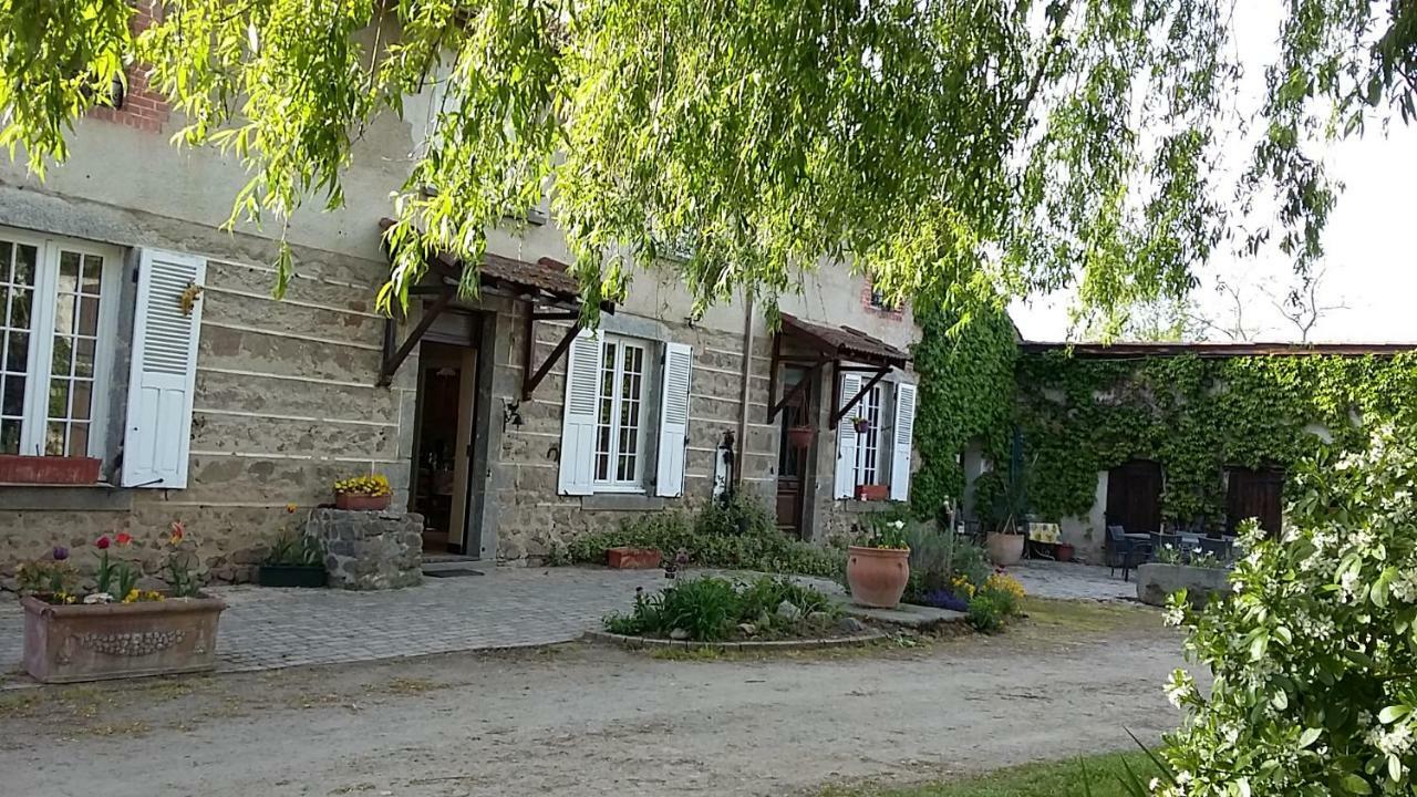 Ferienwohnung La Ferme Du Nizon Valeille Exterior foto