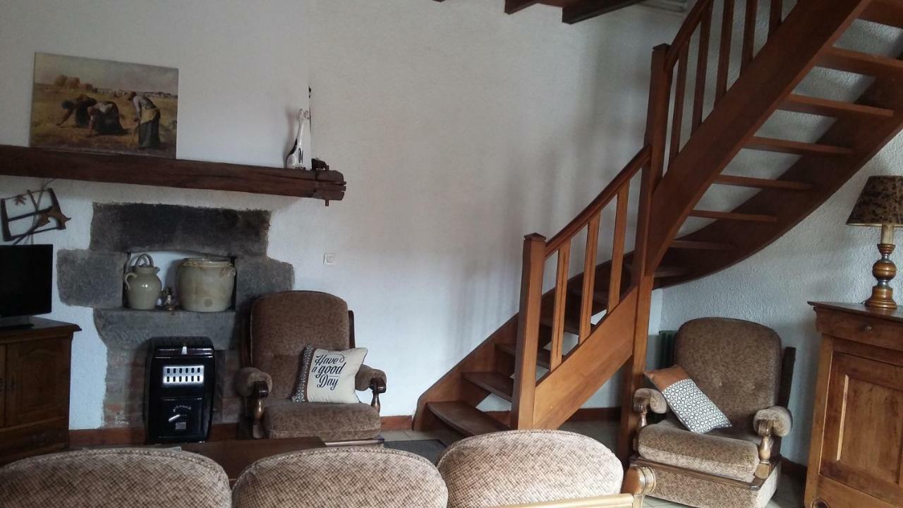 Ferienwohnung La Ferme Du Nizon Valeille Exterior foto