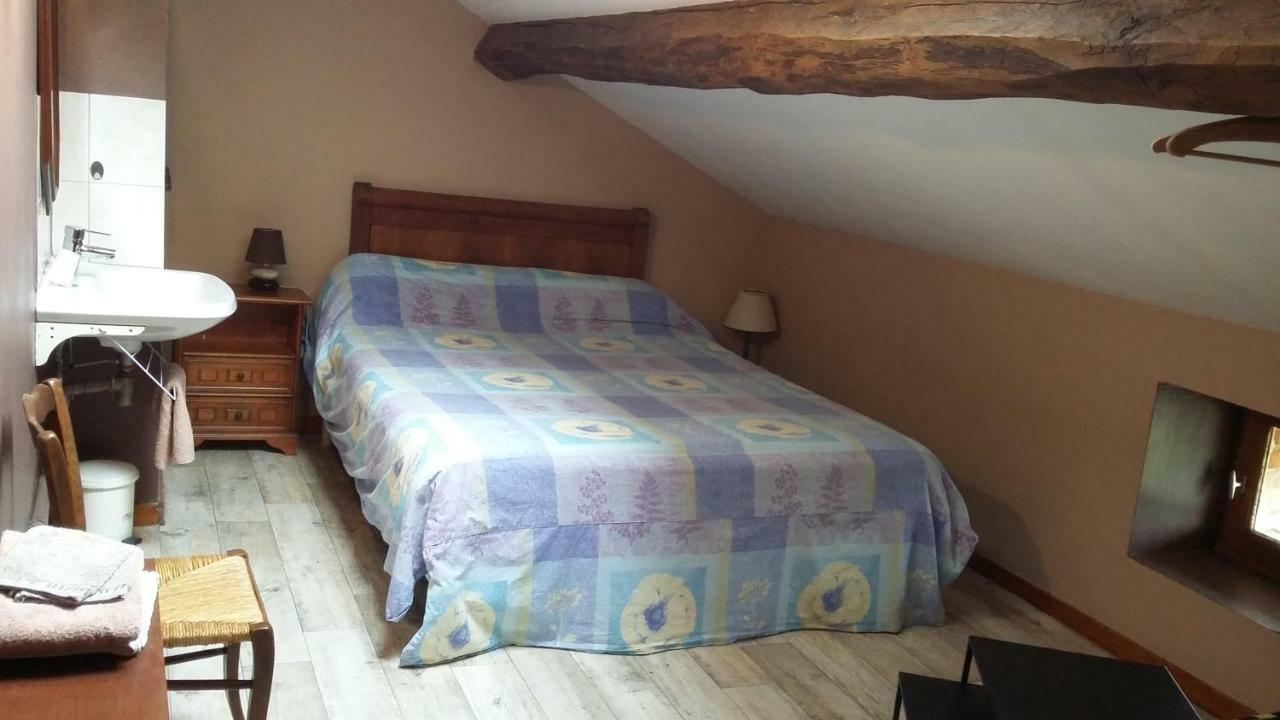 Ferienwohnung La Ferme Du Nizon Valeille Exterior foto