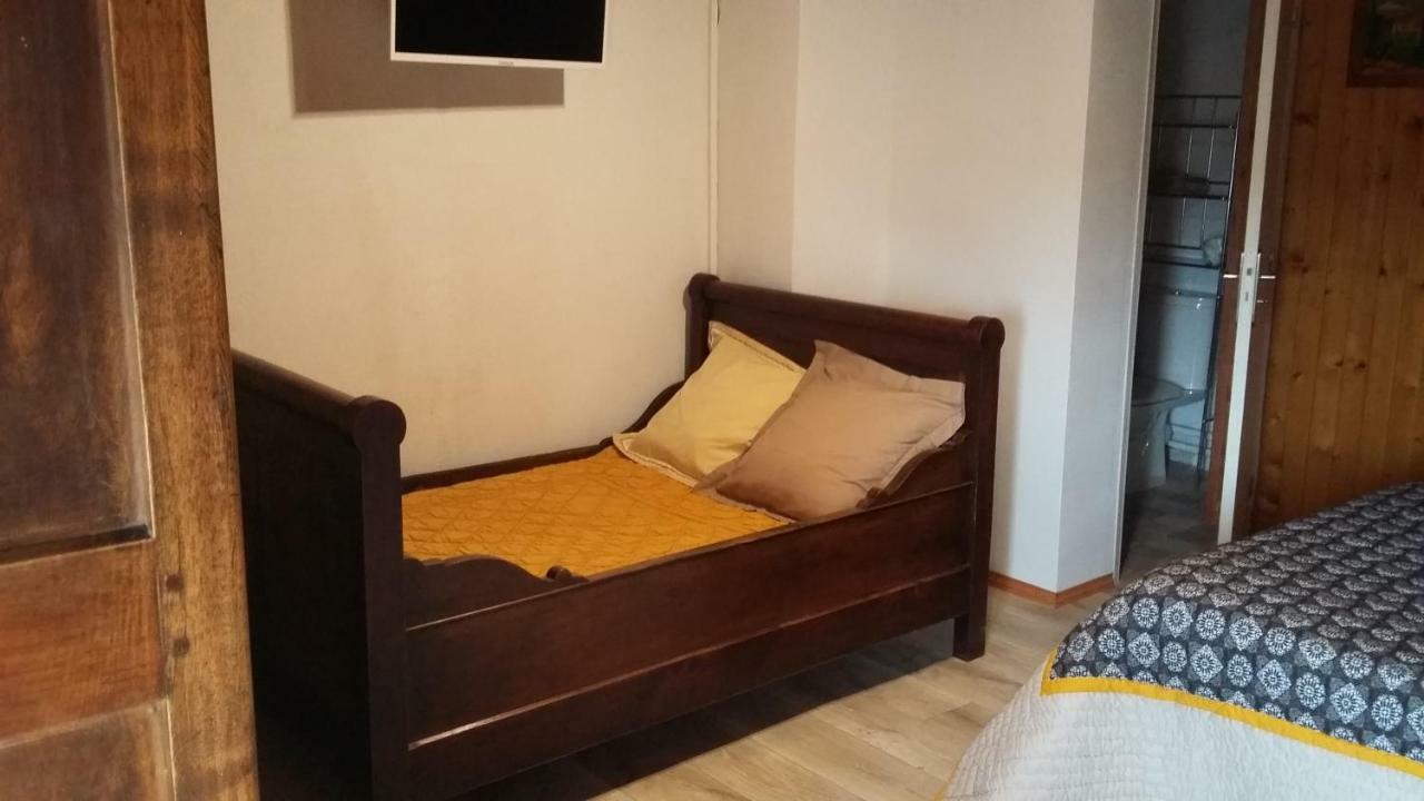 Ferienwohnung La Ferme Du Nizon Valeille Exterior foto